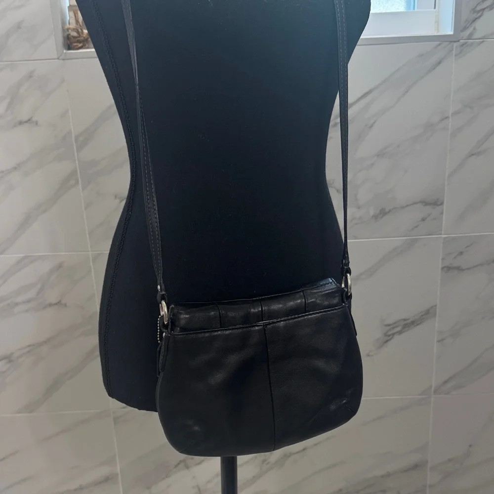 Coach Black Leather crossbody